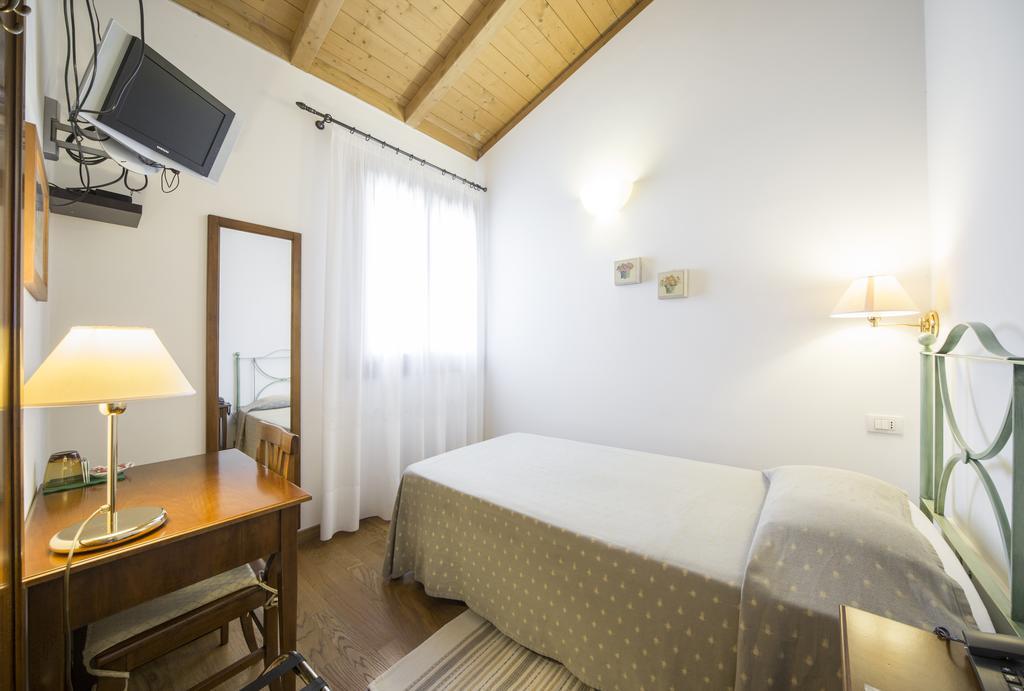 Agriturismo Gaggioli Borgo Delle Vigne Zola Predosa Eksteriør billede