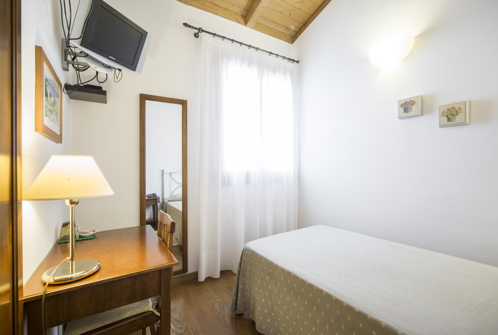 Agriturismo Gaggioli Borgo Delle Vigne Zola Predosa Eksteriør billede